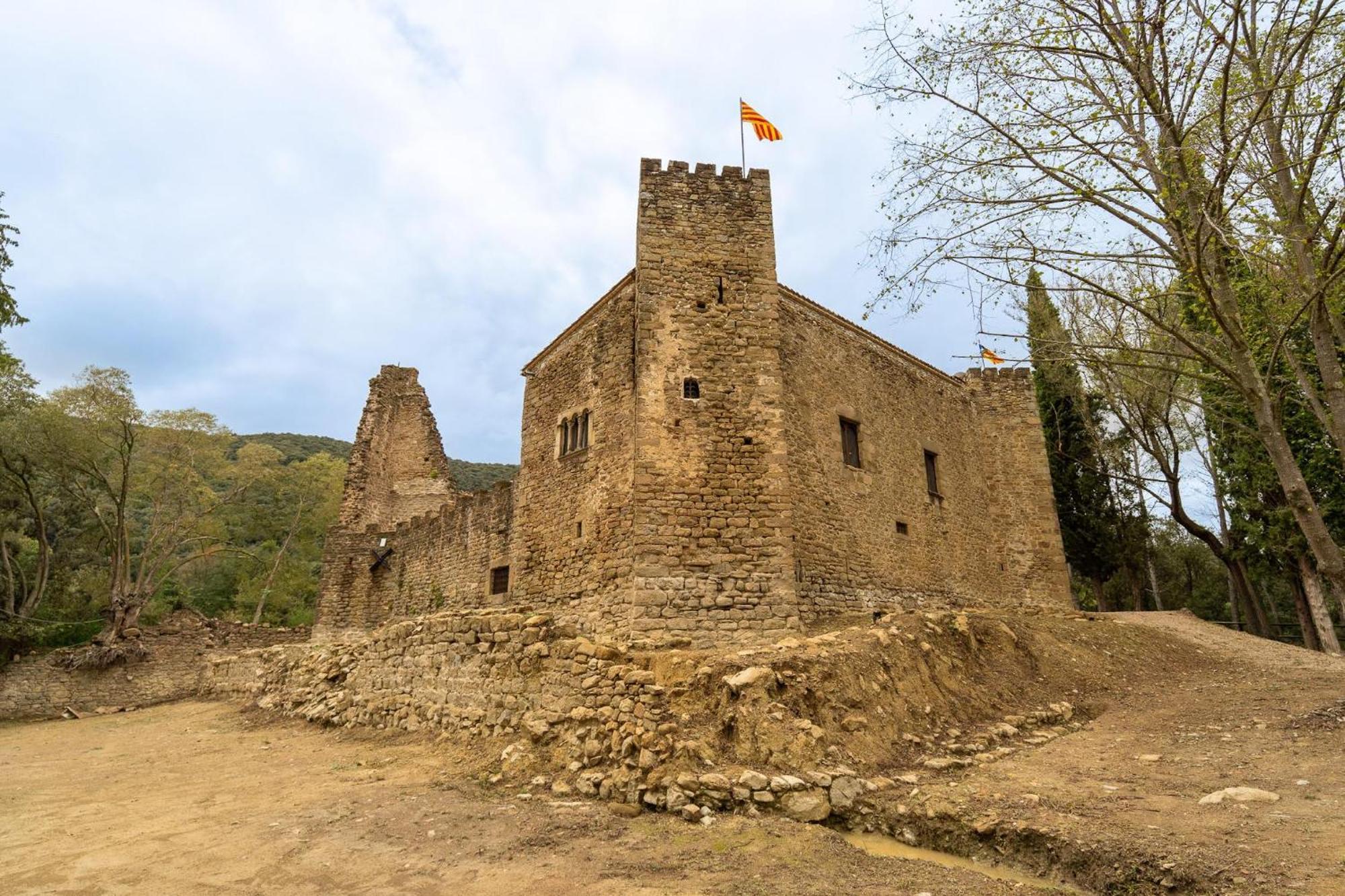 Villa Castell In Girona à Sant Miquel de Campmajor Extérieur photo