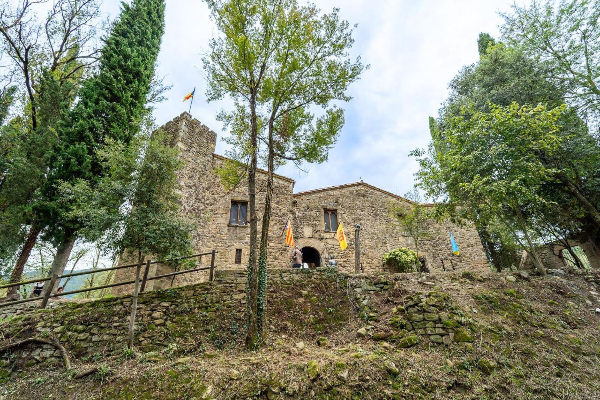 Villa Castell In Girona à Sant Miquel de Campmajor Extérieur photo