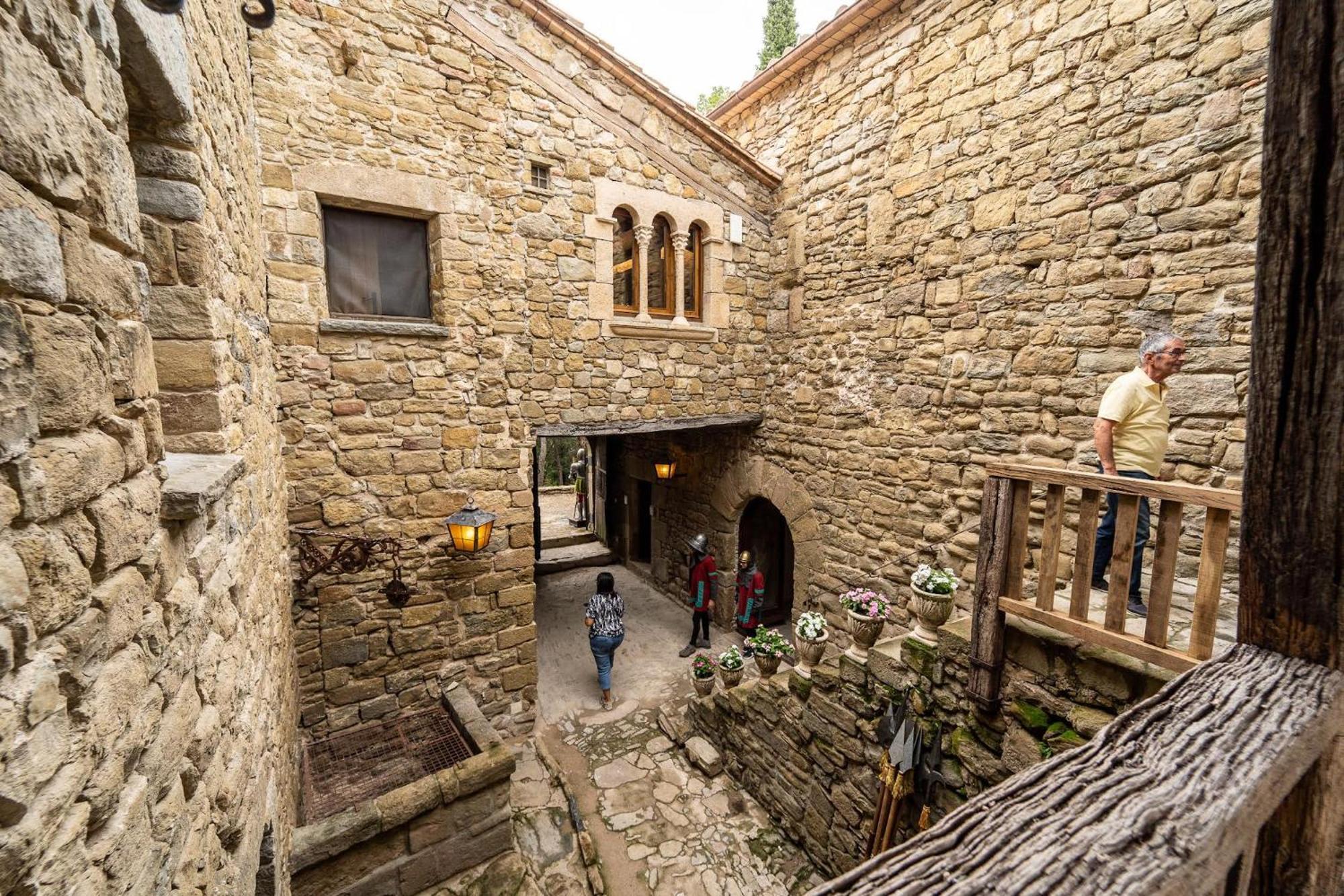 Villa Castell In Girona à Sant Miquel de Campmajor Extérieur photo