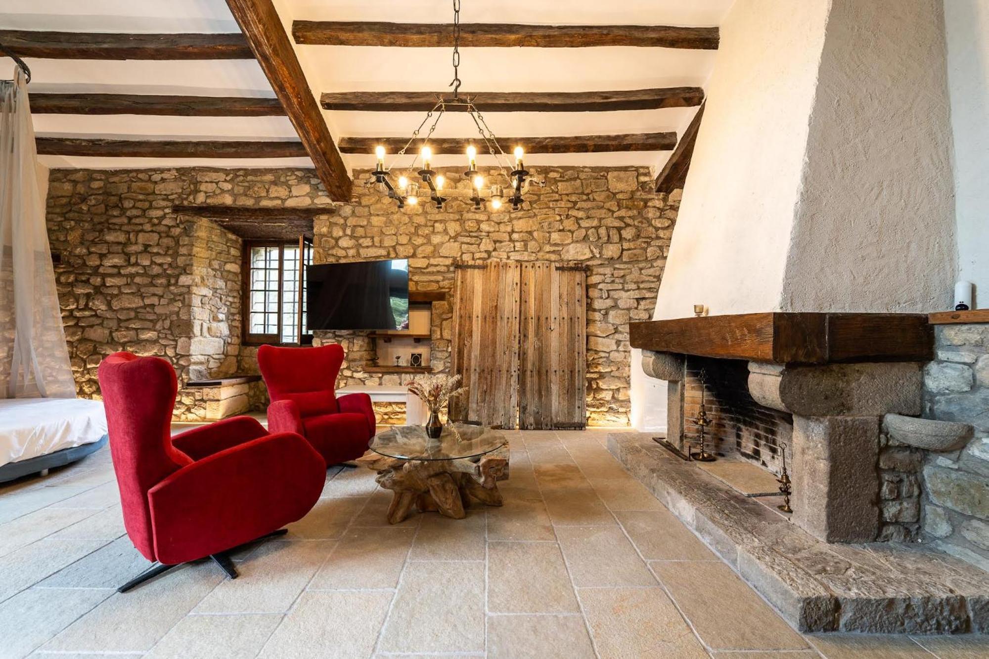 Villa Castell In Girona à Sant Miquel de Campmajor Extérieur photo